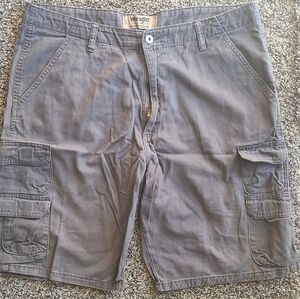 Wrangler Men's Gray Cargo Shorts with Multiple Pockets